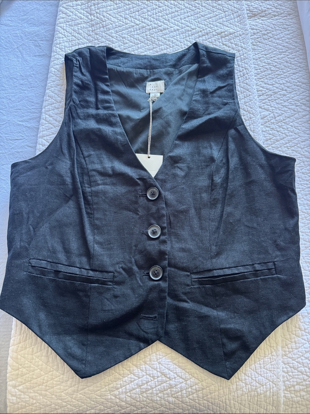 NWT A New Day Small Black Vest Top